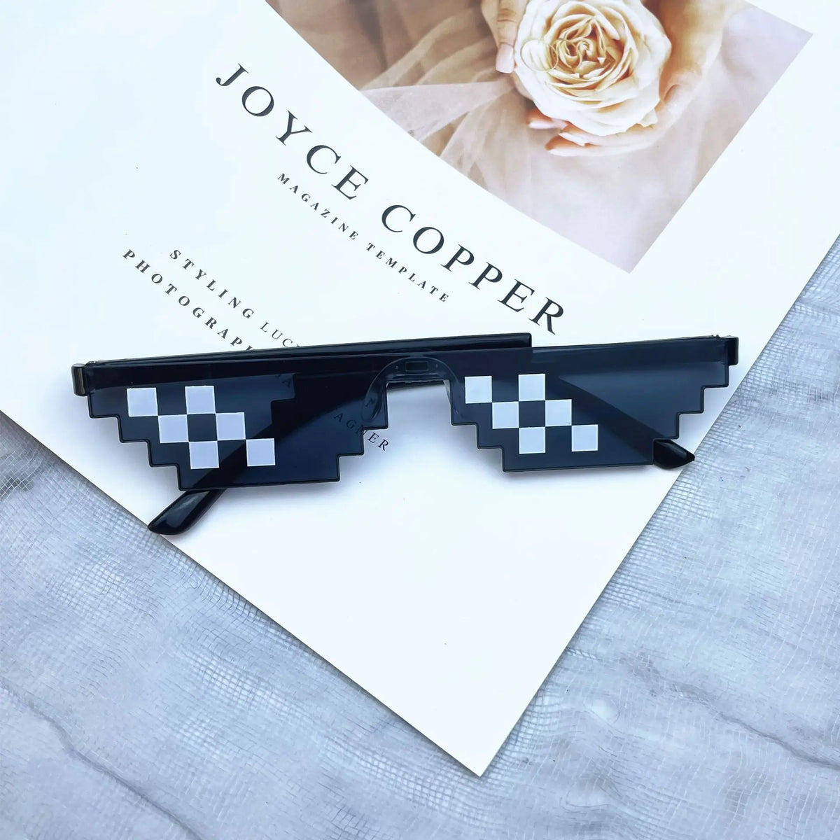 Gafas de sol pixeladas estilo retro Linden