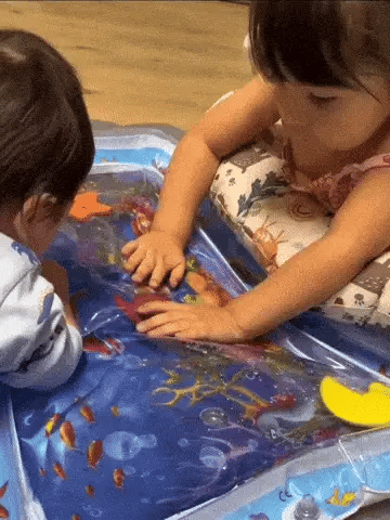 Las figuras se desplazan al tocar el tapete