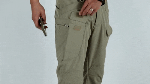 Bolsillos del pantalón en uso